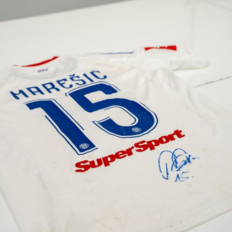 Matchworn shirt – Dario Marešić (br. 15): Hajduk - Dinamo 1:3, 08.03.2026.